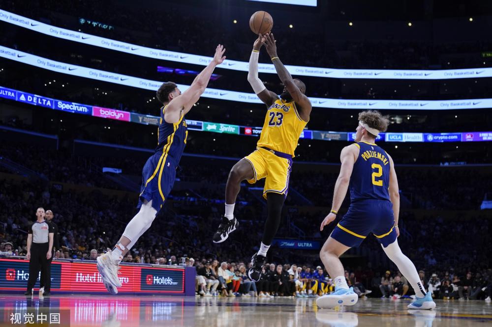 让我们拭目 让我们拭目