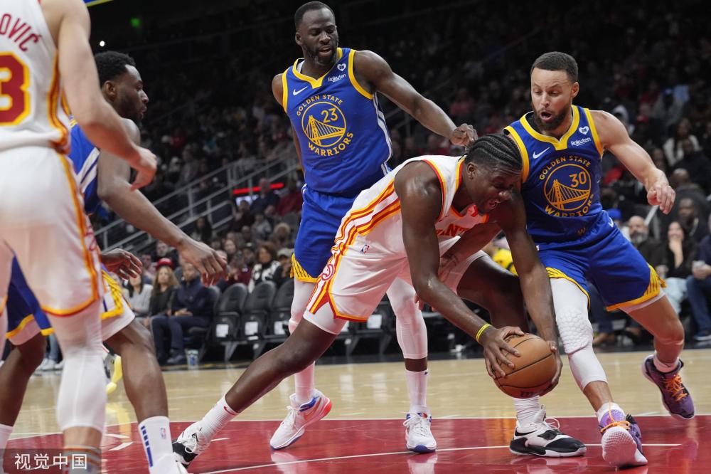 同样年轻且 同样年轻且